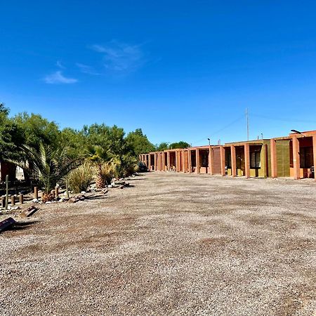 カラマ Entre Rieles Cabanas Y Restauranteアパートホテル エクステリア 写真